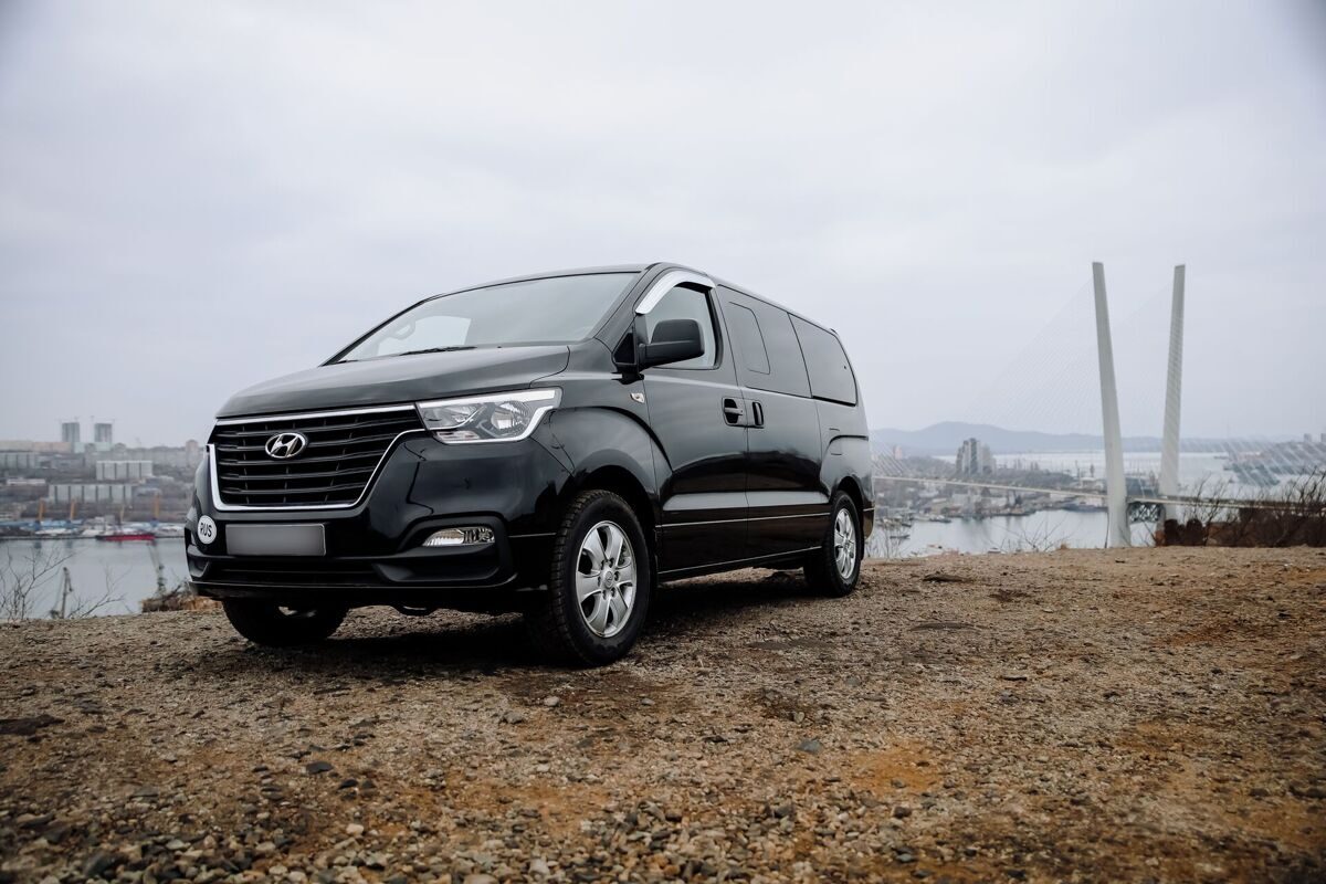 Заказ автобуса Hyundai Grand Starex (11 мест)